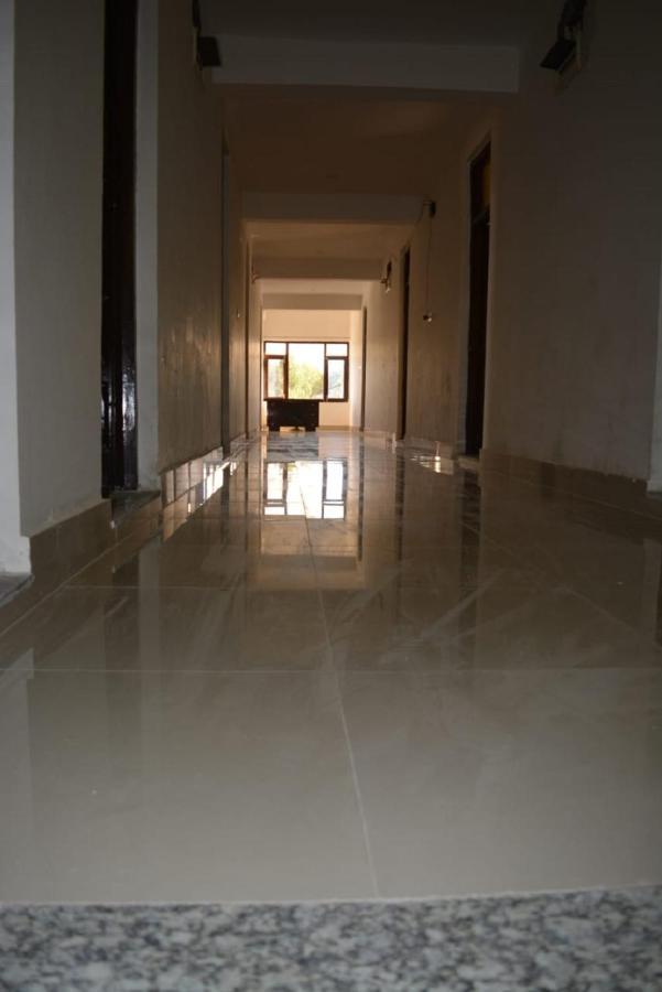 Nice One Palace Srīnagar 外观 照片